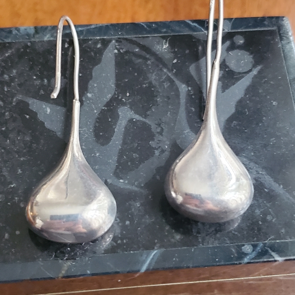 Vintage STERLING  Silver Teardrop Earrings